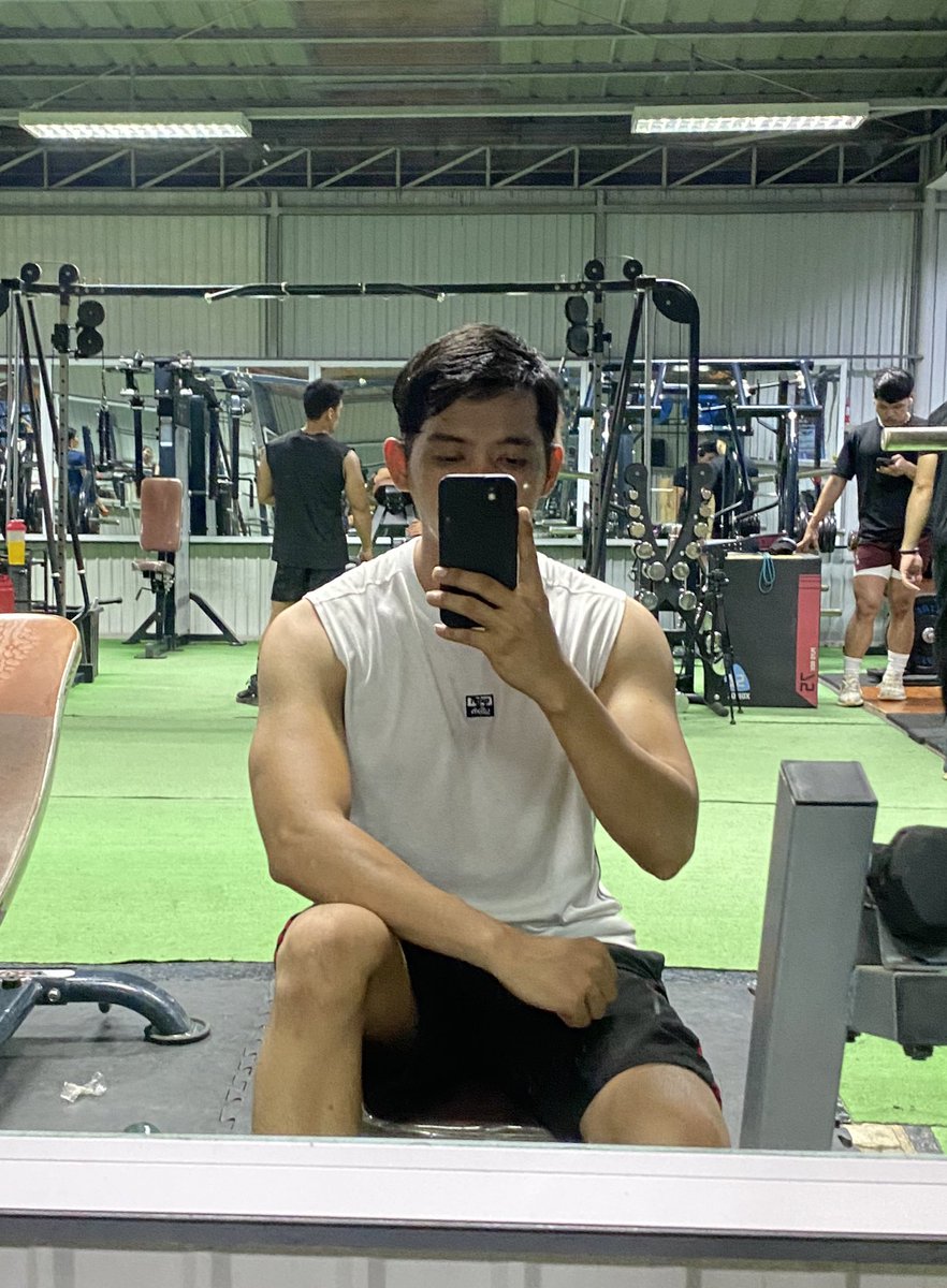 callme_jam95's tweet photo. I won't be going to the gym today, but I do have yesterday's leftovers with me. Pwede pa naman. #iliganfitnessgym #wefit #HealthyChoices https://t.co/OUPTrAX6VL