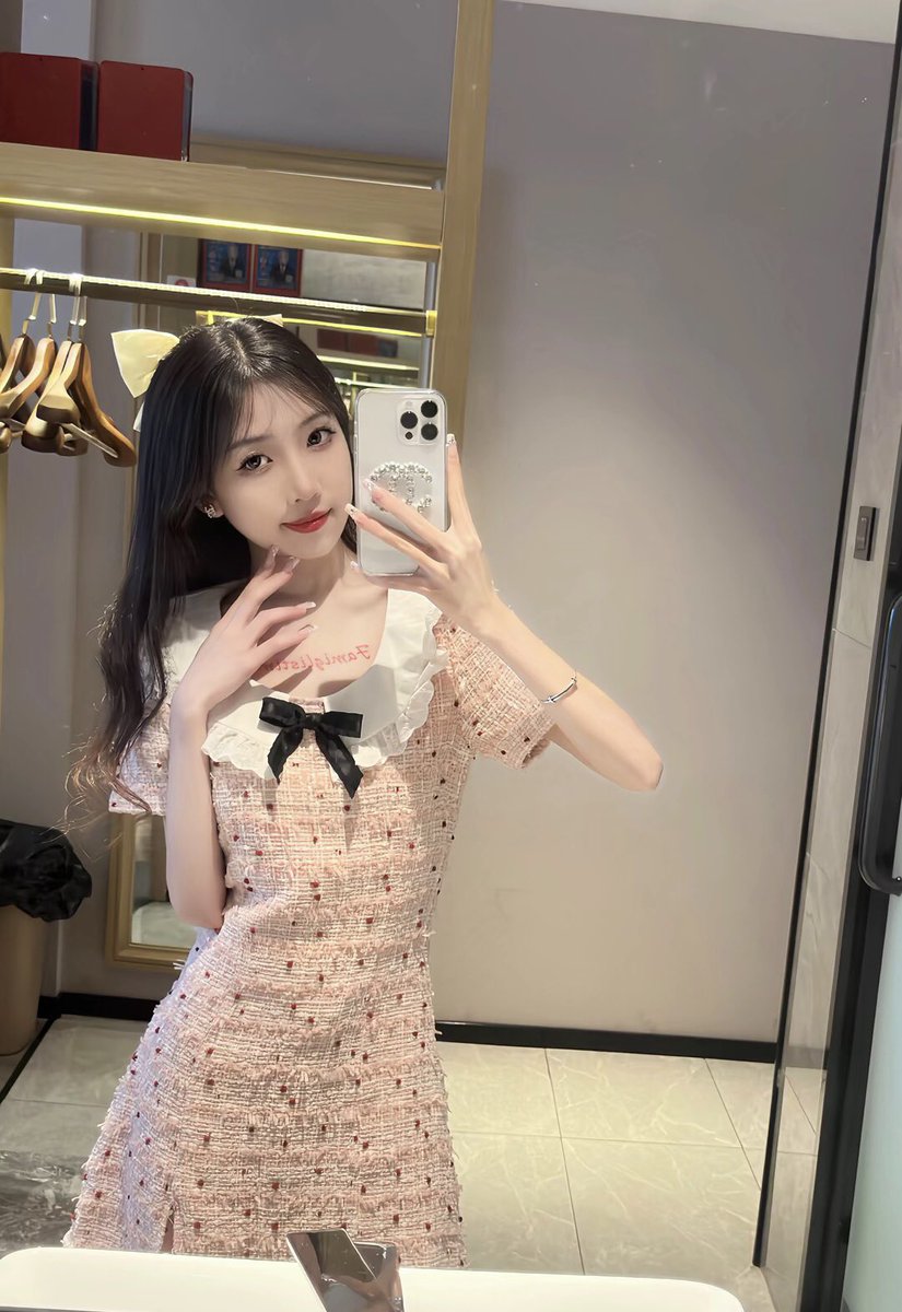 PrimeTime69Son's tweet photo. 点击置顶推文获取妹妹联系方式)

地区：佛山禅城区
年龄:00后
可上门也有课室
价格:6张次8张全套  20-25张包夜
服务:69口爆，无套，车震，制服，jk黑丝鸳鸯浴，乖巧听话，B紧，臀推鸡鸡 老汉推车
#佛山约炮 #佛山兼职 #佛山同城 #佛山资源 #佛山外围 #佛山援交 https://t.co/c6qJNy409Z