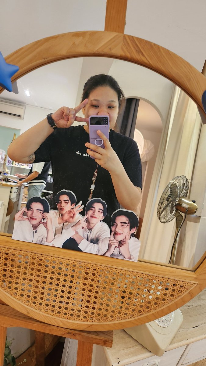 Vminstan95's tweet photo. Went to fourth birthday photo booth at one click studio with @starlight_wf thanks for organising this for fourth hope to have more this kind of event @GFSupport_SG 
#19thHappyFOURTHDay
#Fourthloverclubsg 
#Fourthnattawat https://t.co/IYy0cw8X5a