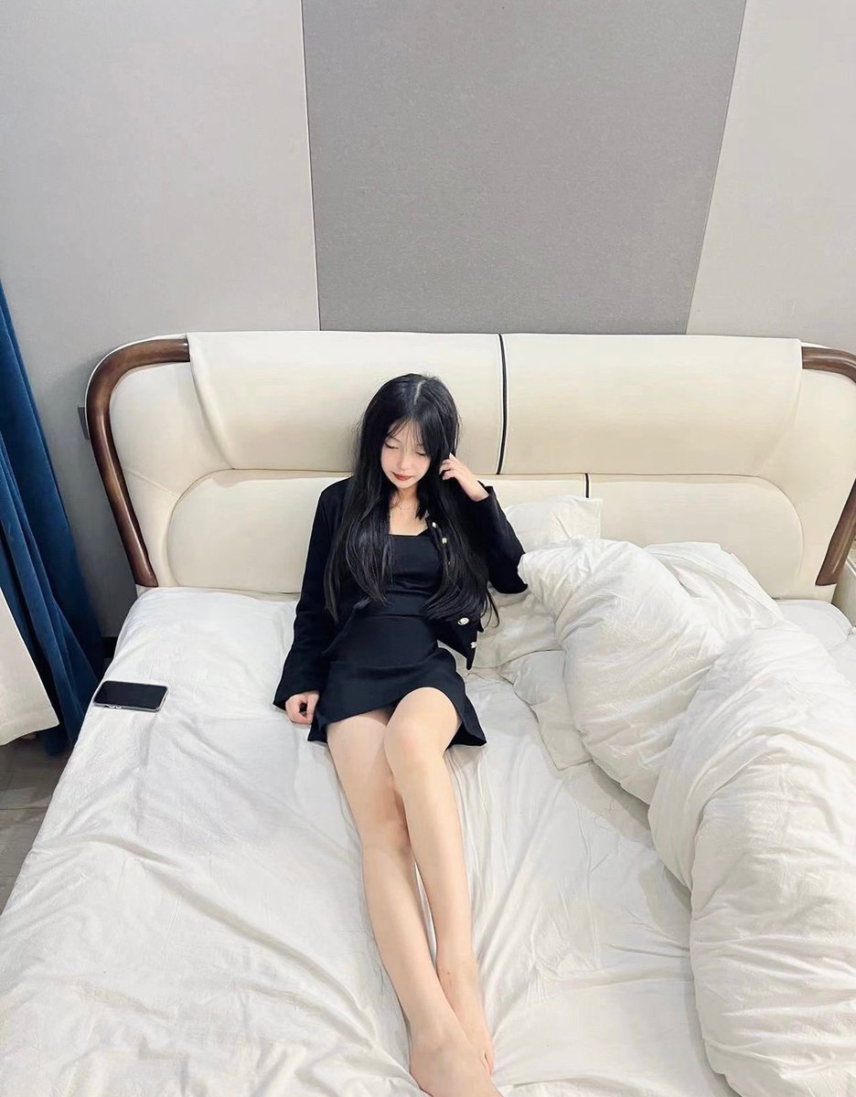 bevgadams's tweet photo. 点击置顶推文获取妹妹联系方式)

地区：合肥瑶海区
年龄:00后
可上门也有课室
价格:6张次8张全套  20-25张包夜
服务:69口爆，无套，车震，制服，jk黑丝鸳鸯浴，乖巧听话，B紧，臀推鸡鸡 老汉推车
#合肥约炮 #合肥兼职 #合肥同城 #合肥资源 #合肥外围 #合肥援交 https://t.co/J4K3IprCTv