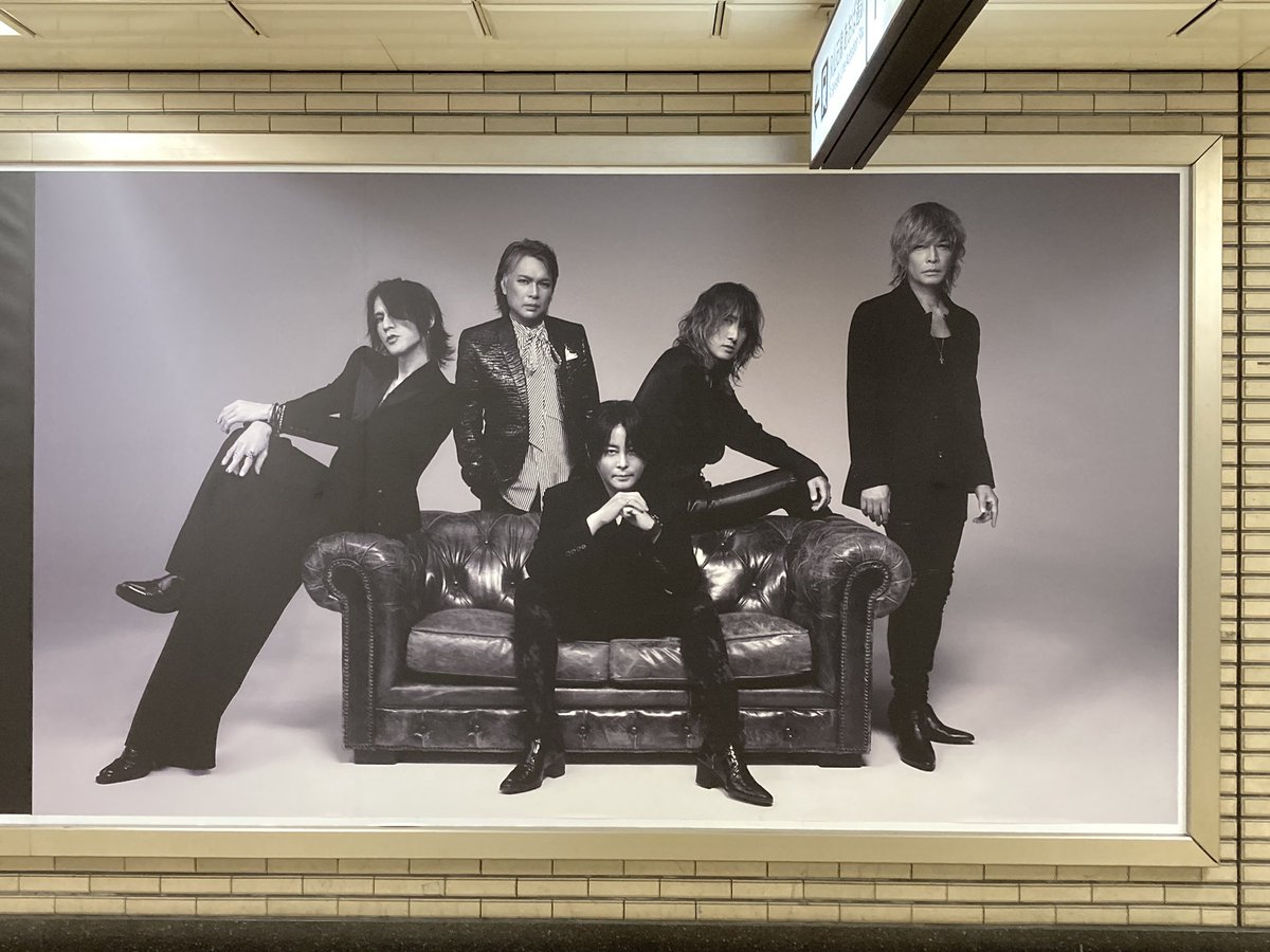 hjm_night's tweet photo. 推し活とはこういうことなのか、写真撮るためにわざわざ来た。偉い👏
すげーカッコいい！これ家に欲しい笑 https://t.co/0yZr22vC2e