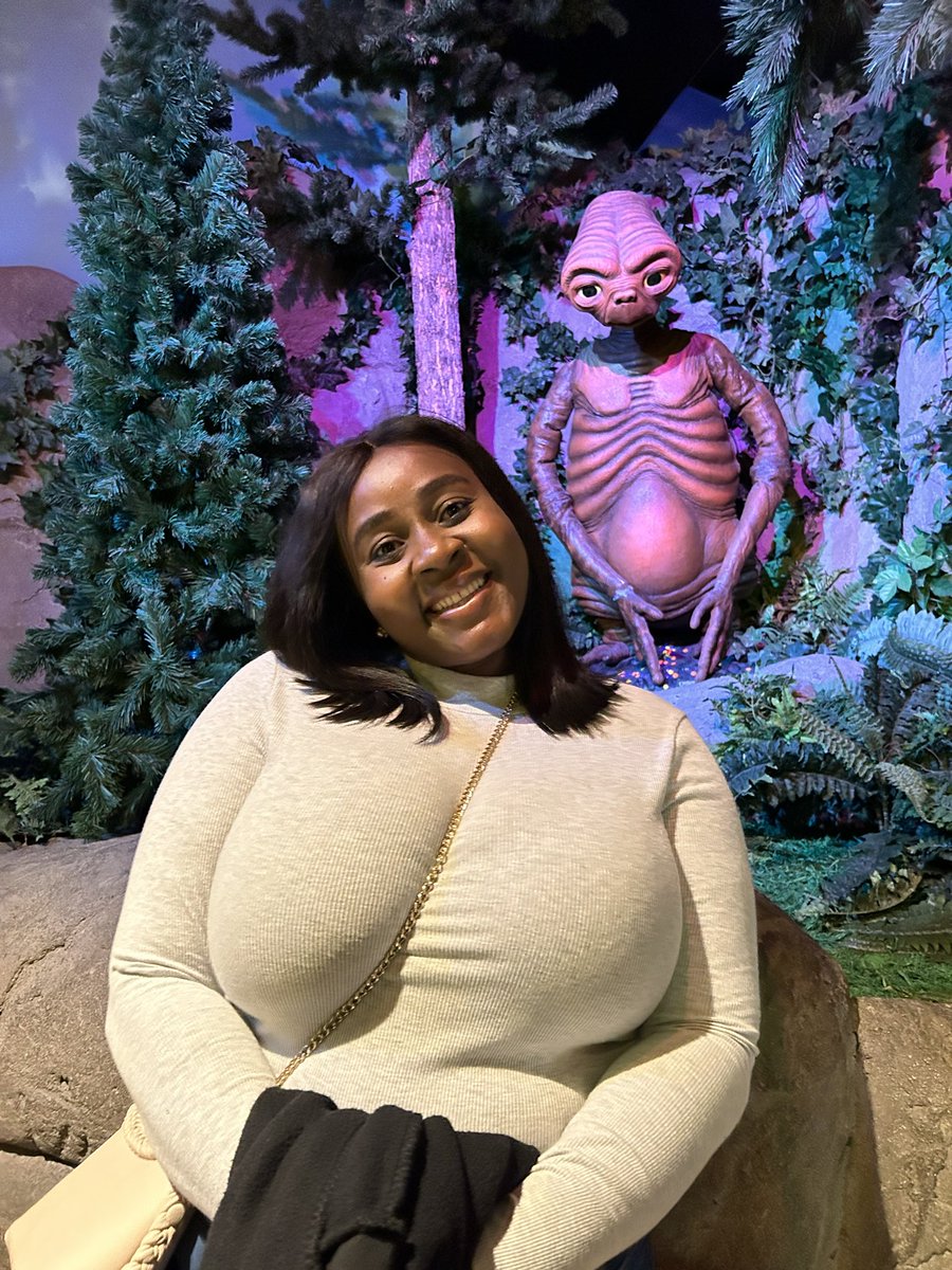 Ose8851687's tweet photo. Meet my friend Dorathy 😅🫣😝another Phobia I have is ugly creatures or creatures like my friend Dorathy but my visit to Niagara Falls I went into a room and I saw creatures like that and guess what I wasn’t scared🕺🏽I have learnt that you conquer your fears by facing it💪🏾👏 https://t.co/gyG6sSIpgn
