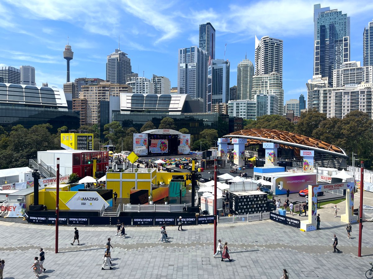 milllkberry's tweet photo. had such an incredible time at #SXSWSydney !!
there was a ridiculous amount to do, but my favourite was definitely exploring the expo hall full of new tech and games - the Tumbalong park experience was also gorgeous :)
#SXSWSydOG #Ad https://t.co/4wbKCZZiHZ