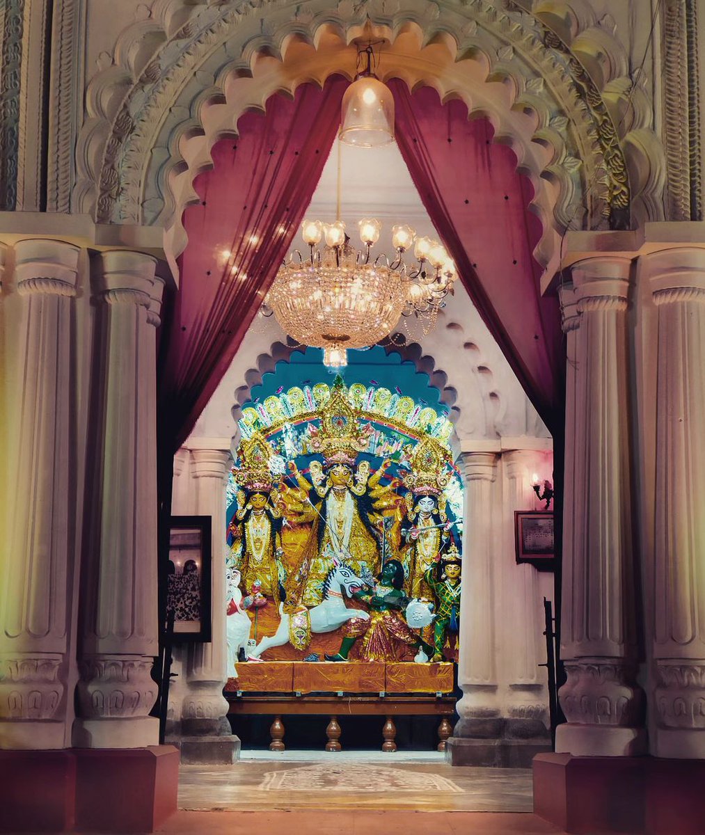 4. Sobhabazar Rajbari Durga Pandal