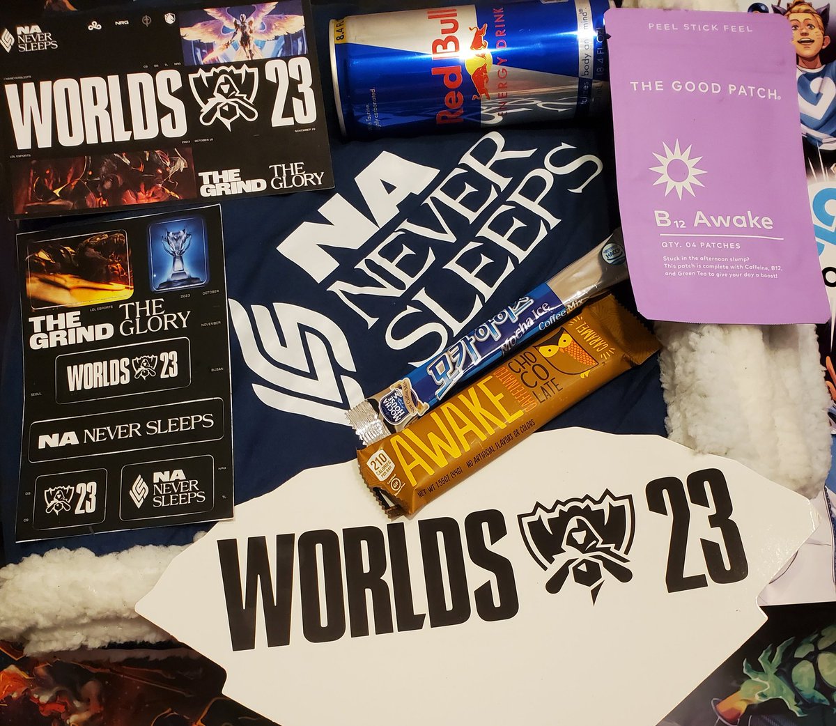 I'm staying up late watching #Worlds2023 with the help of the #NANeverSleeps box thanks to @LCSOfficial and @gofooji 🎮🔥
