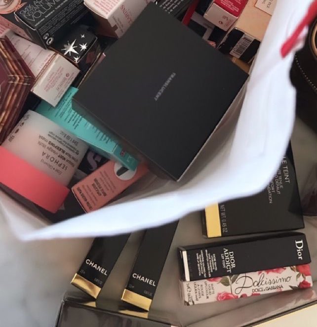 🍒 ( sale ) 🍒

✨ ลิป สกินแคร์ น้ำหอม คสอ ✨

〰️ ซื้อ2จ่าย1 〰️

✖️ราคา sale ป้าย sephora ✖️

(หมดแล้วหมดเลย ของเหลือไม่เยอะละน้า)

#น้ำหอมแท้ #น้ำหอมแบ่งขาย #รีวิวน้ำหอม #น้ำหอมแบรนด์แท้ #น้ำหอม
#ส่งต่อสกินแคร์ #ส่งต่อเสื้อผ้ามือสอง #ส่งต่อคสอ #น้ำหอมก้นขวด #น้ำหอมไอดอล