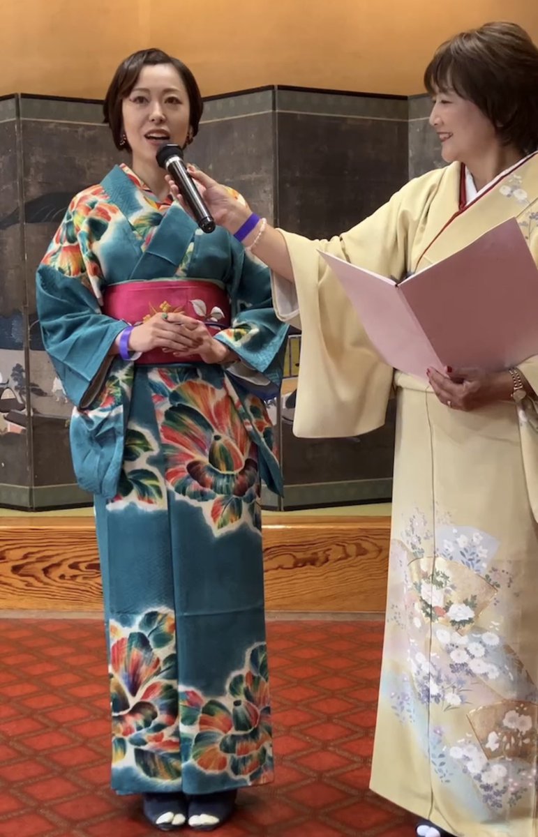 kimono_yurika's tweet photo. つくばで行われた
#百人きもの　にお呼ばれしました☺️
#百人アフタヌーンティー　で
ちょいとインタビューも
@niko94441244 さんもはじめまして
着物の趣味も似ててお話してて楽しかった🎵次はイチョウの時来たいです☺️ https://t.co/gpXBQu4hVq