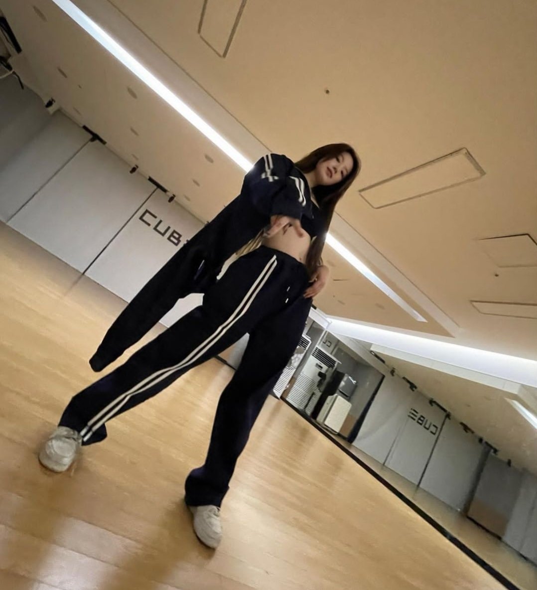 shuhua on my phone tweet media