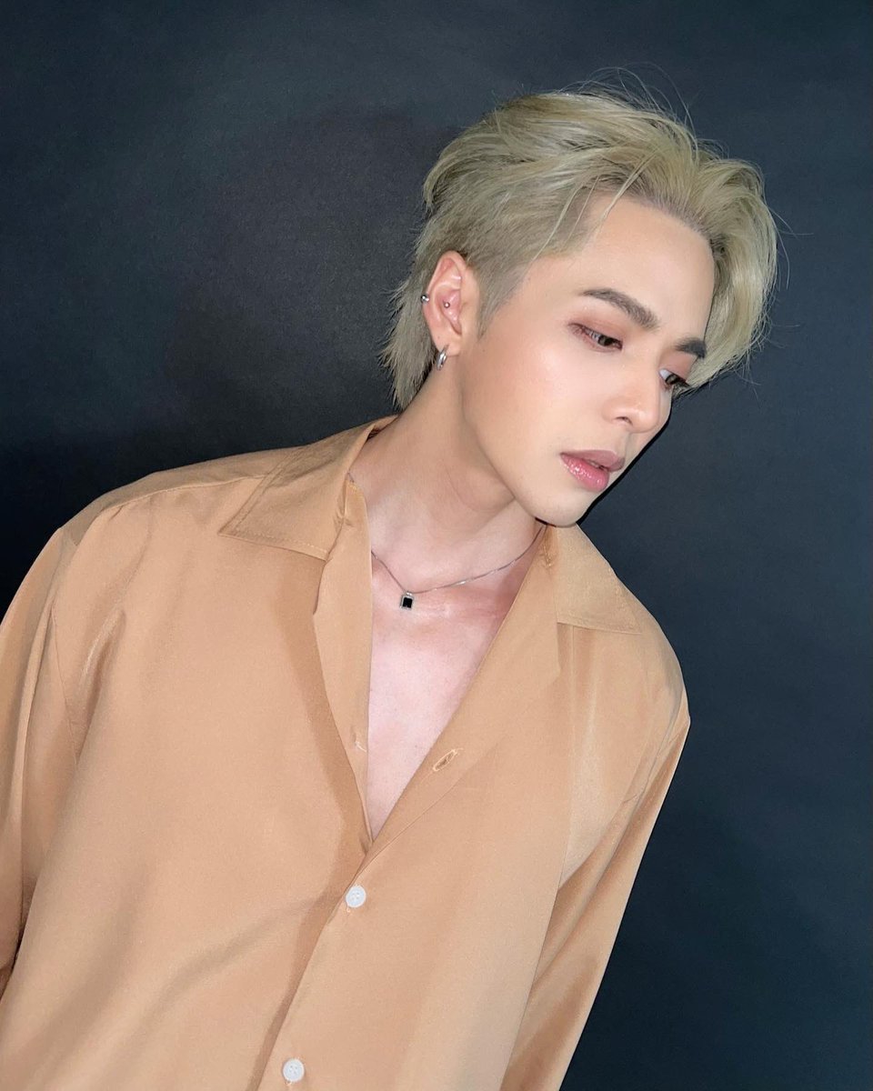 Light_Naruesorn's tweet photo. Hi .. babe👋🏻  #lightr5r5 #ไลท์นฤสรณ์ https://t.co/P2RmJrVuuY
