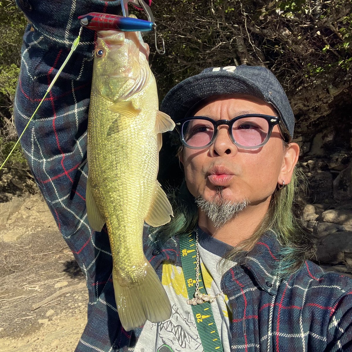dyoniwo's tweet photo. ✖︎✖︎✖︎
先週のリベンヂ無音ポンド
今日も朝まずめ2時間30尾
休日のエェ時間をサンキューバス
✖︎✖︎✖︎
#SHIMANO
#23カルコンBFS
#HEDDON
#ベビトー本山バージョン
#PowerfulWorker
#Glasso3ft
#BRIGHTLIVER
#EYESPOT
#NaughtyDay https://t.co/nk6cW9bIsI