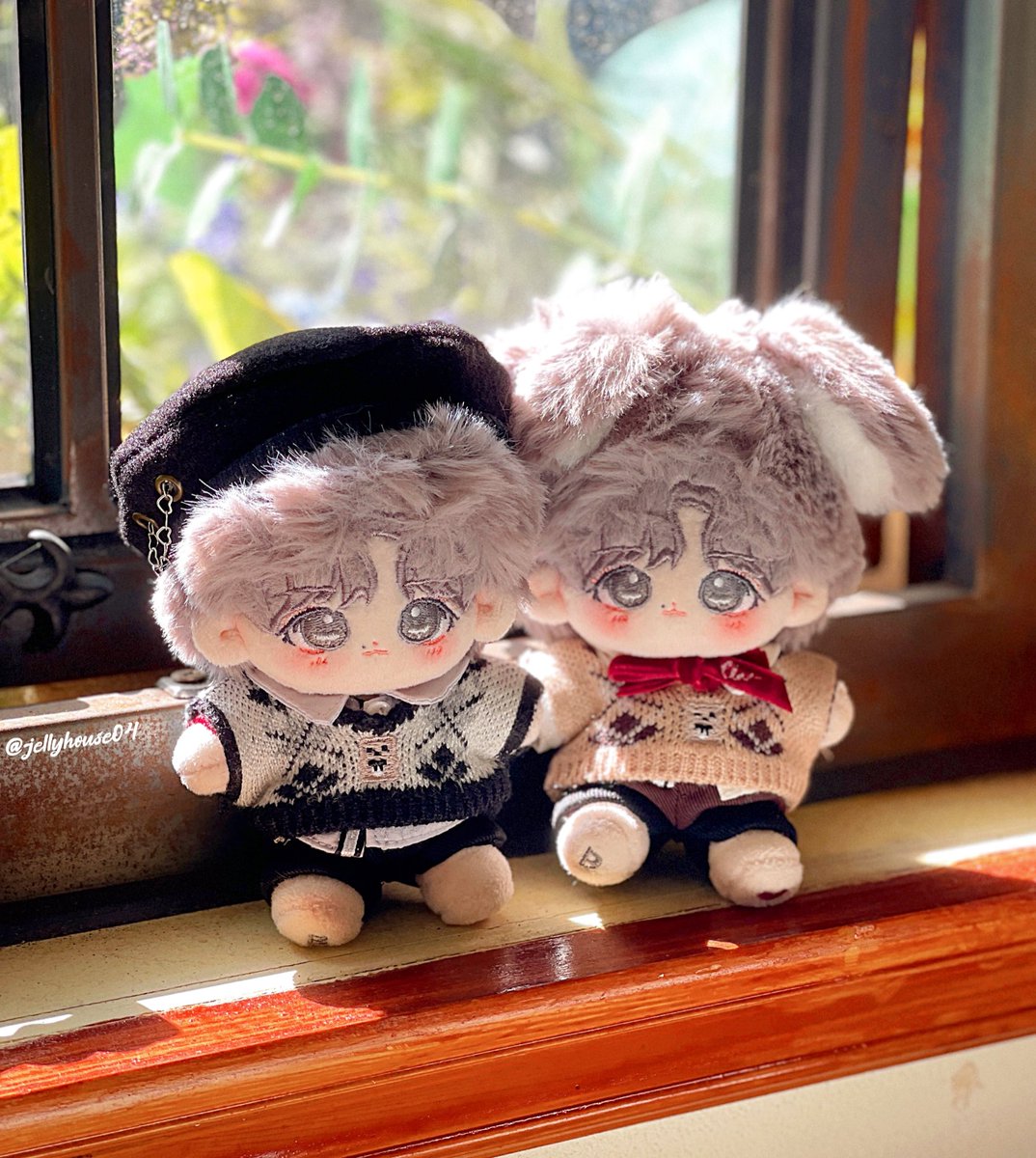 자연광 트윈룩 최고✨

#햄님도안 #백현속성 #티큥이즈🩶
#오구오구_젤리네 

🩷 <a href="/woo_ble/">우블</a>