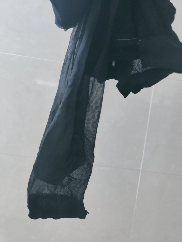 junliu2003's tweet photo. 炮友的黑丝，穿在靴子里的上面有浓浓汗味和皮革味，仅此一条，想要的可以联系我 https://t.co/xPIYWuXvPb