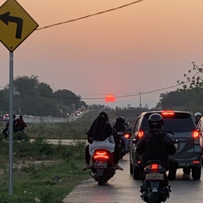JelangSenja tweet media