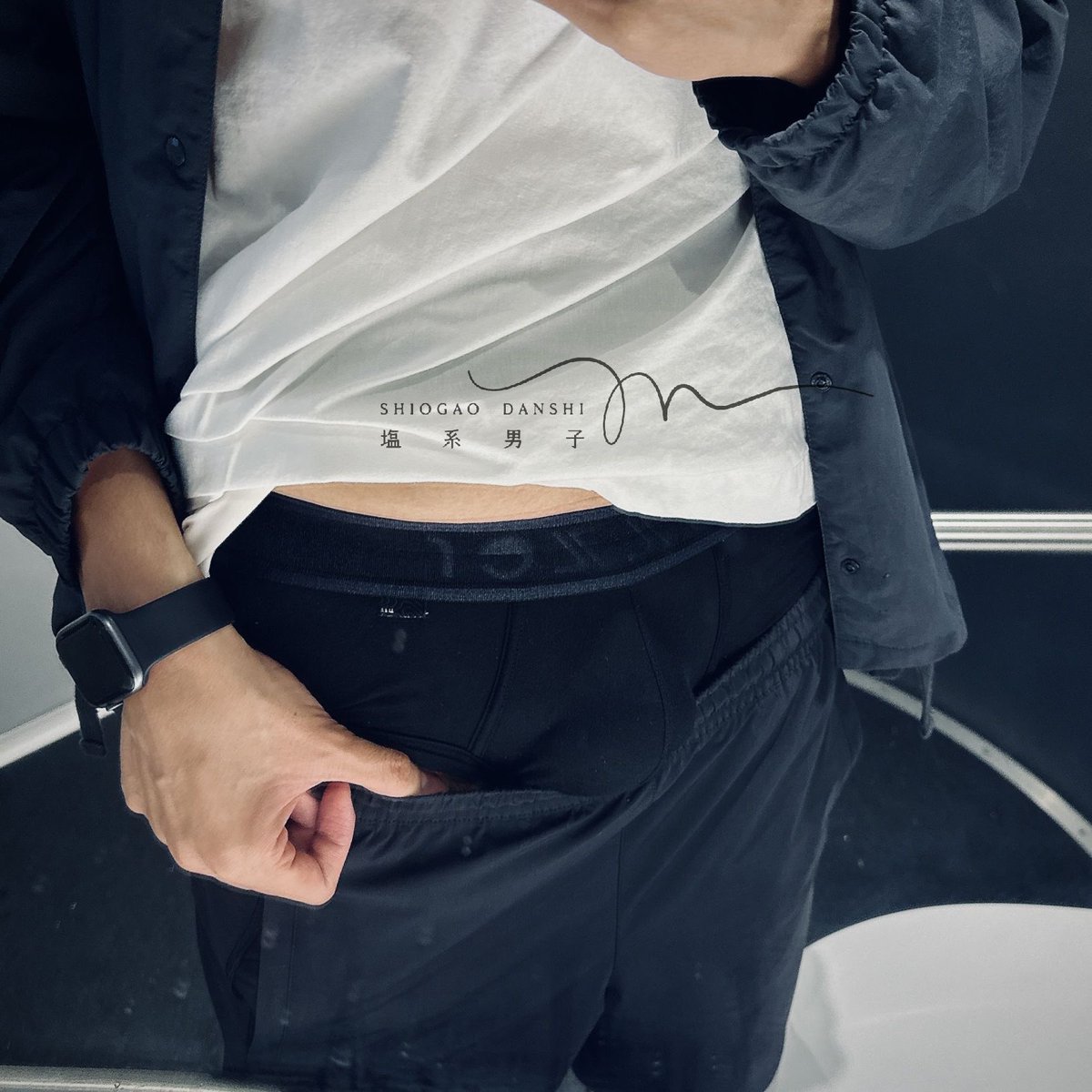 之前拍3000的廁所的開箱照
當作要給<a href="/noodlesss3/">Johnny（原70kg）</a> 的作業
結果放著放著就忘了
補交還來得及不被當嗎🥹🥹