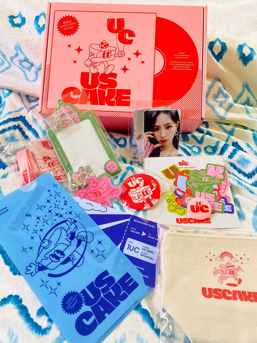 Huge thanks to @fan_uscake 🍰 for this awesome membership kit 💜! It's super well-done, and I'm loving all the cool stuff that comes with it & the super fast shipping!!! 💖

tysm Cake!!!! 😍 gonna use the stuff for uni :>