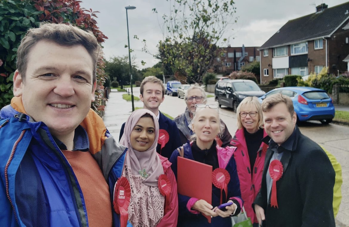 Excellent campaign on Saturday in Sompting & Hillside Lots of support for the Labour Party. Residents are unhappy with Tory policies specially the cost of living crises. Britain deserves a better future.