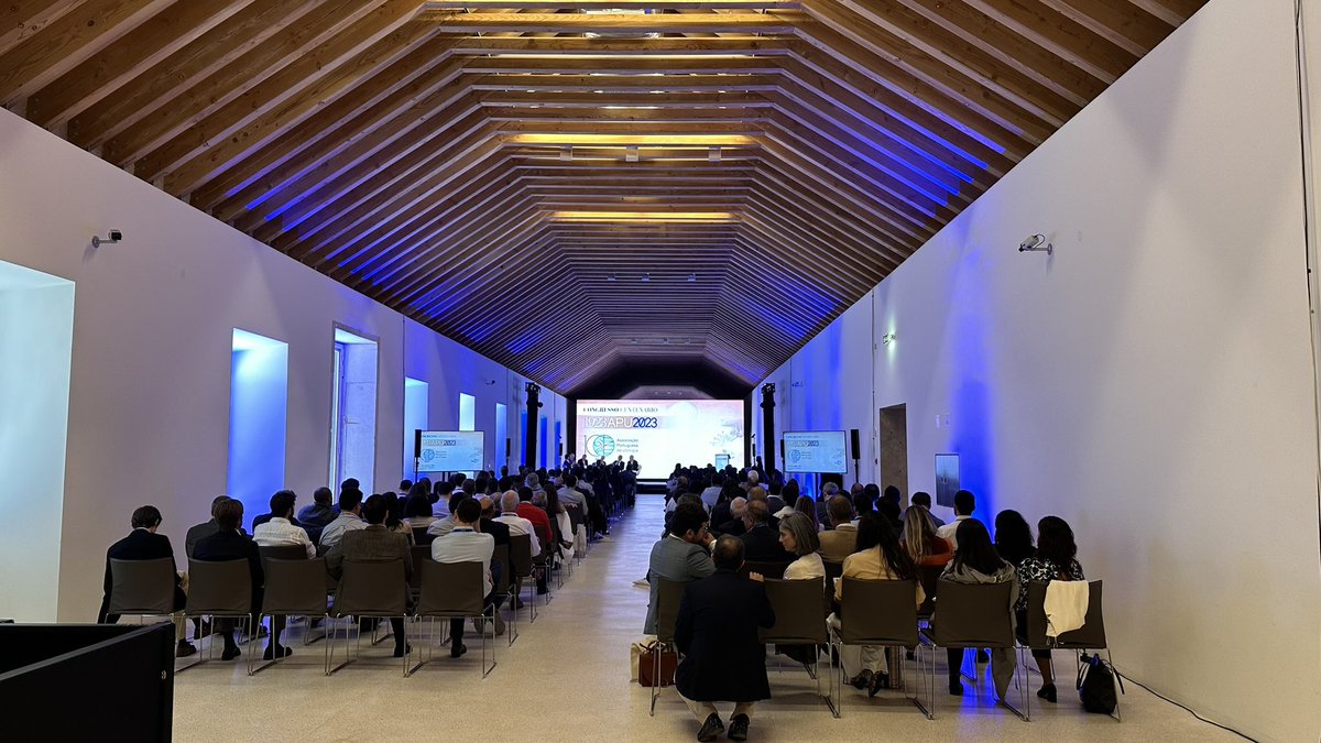 SOLER (@lucsoler) on Twitter photo Artificial Intelligence and Augmented Reality used by <a href="/VisiblePatient/">VisiblePatient</a> in Urologic Surgery during the century anniversary congress of the Associação Portuguesa de Urologia in Coimbra. Thanks a lot to Miguel Silva Ramos and all his team for the organization and his invitation. Artificial Intelligence and Augmented Reality used by <a href="/VisiblePatient/">VisiblePatient</a> in Urologic Surgery during the century anniversary congress of the Associação Portuguesa de Urologia in Coimbra. Thanks a lot to Miguel Silva Ramos and all his team for the organization and his invitation.