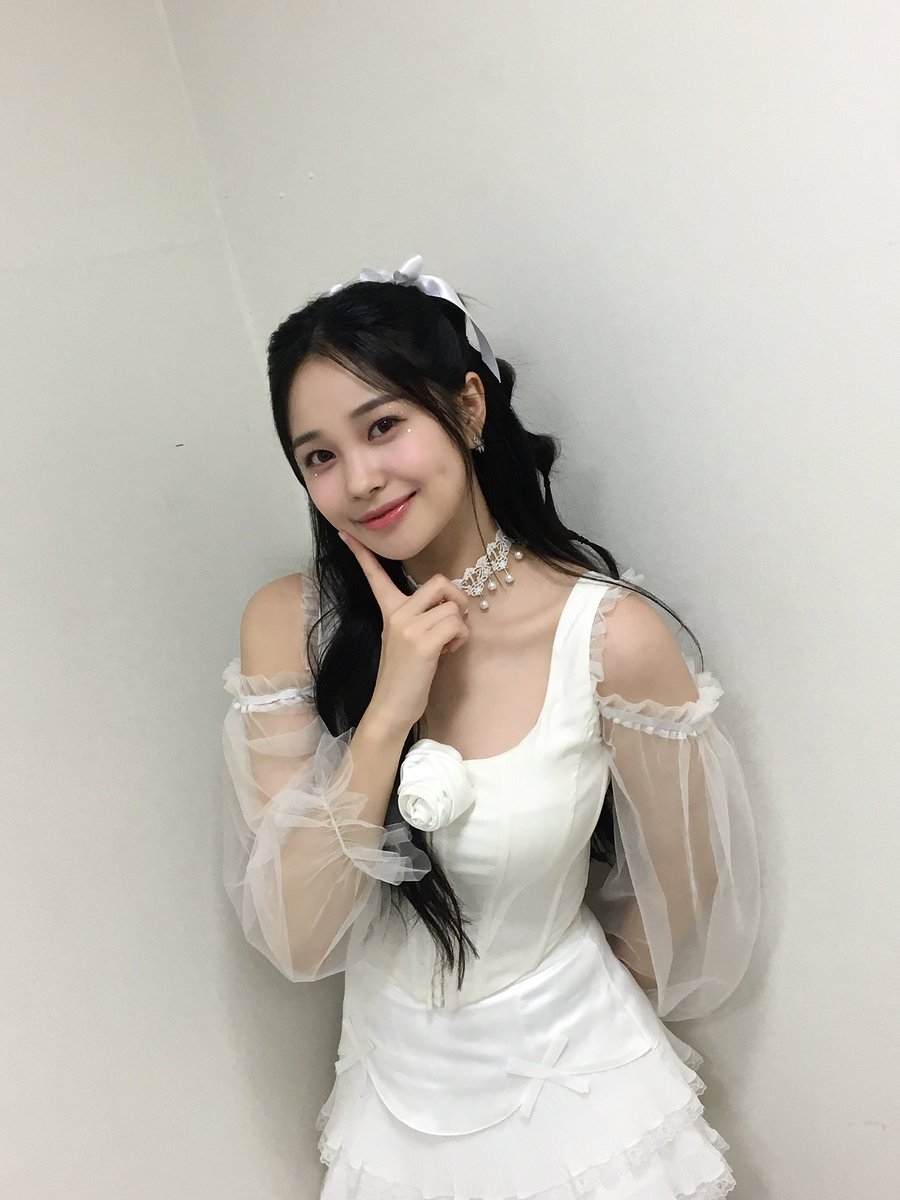 ofJihann's tweet photo. 𔘓𓂃 ࣪˖ ִֶָ Innocence and beauty entwined, she graces our world in pure white, her endearing pose stealing hearts effortlessly. https://t.co/K7JdQBCUlU