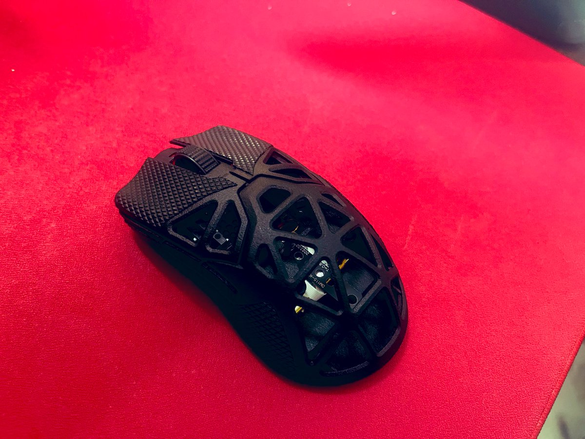 mrrcih's tweet photo. vgn f1 のmod https://t.co/Myc3cLTp0c