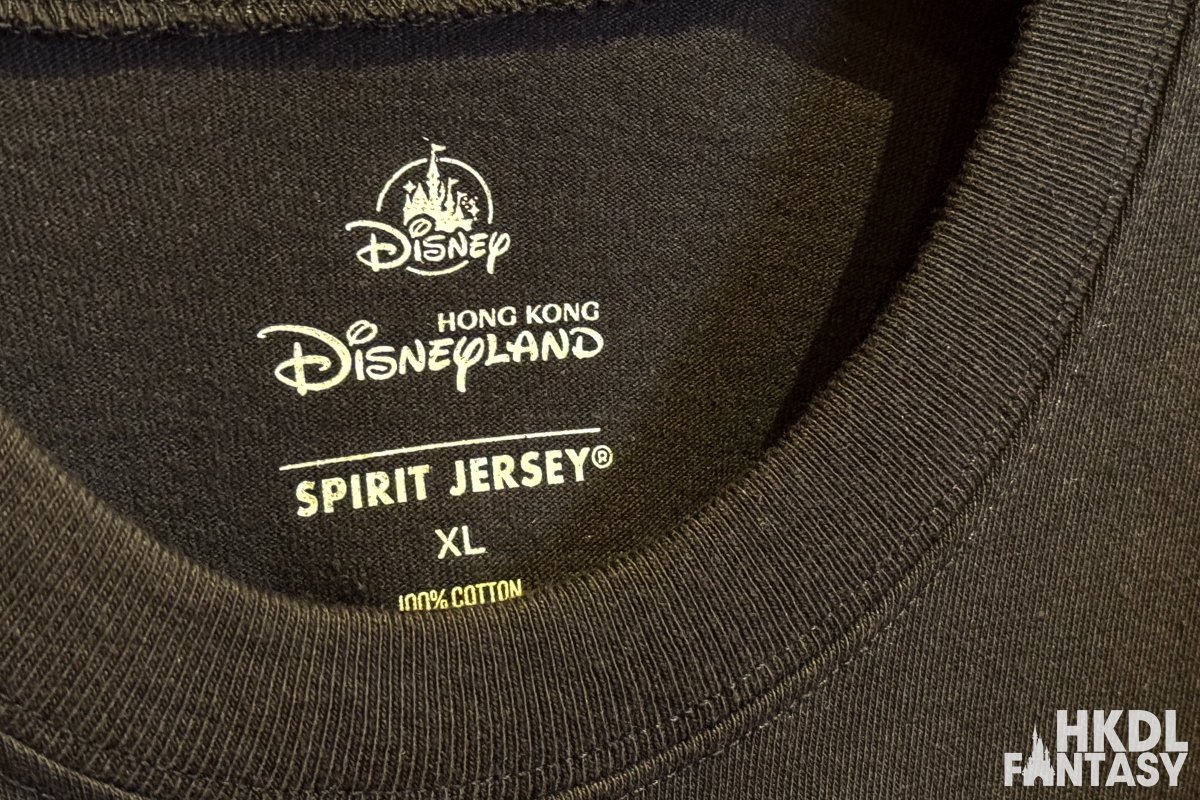 Hong Kong Disneyland original Spirit Jersey is now available at the Emporium!

#HongKongDisneyland #hkdisneyland #HKDL #disneyparks #disney #香港ディズニーランド #ディズニー #SpiritJersey
