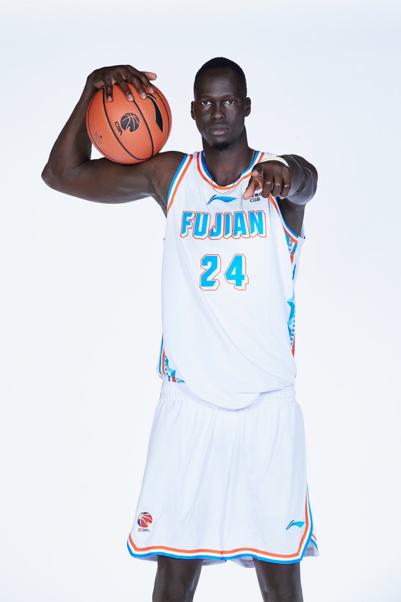 ThonMaker14's tweet photo. Year 2 in CBA!!
#GameDay
#MakerMob
#PLAYOFFS https://t.co/dNR9SfDmJM