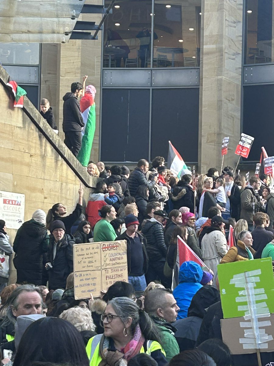 martinmcb88's tweet photo. ✊🏻 🇵🇸 https://t.co/LmZGtxx3GP