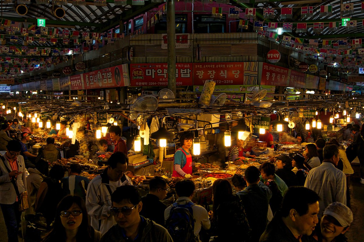 engwithcolin's tweet photo. 🎧Episode 3 of our Travel Series - Tasting the World: Food and Travel 🌮🍣 FREE transcript and study material on my website! 📚🔗 Listen on #Spotify and #ApplePodcasts #English #ESL #英語 #TOEIC 
https://t.co/NHLuBEhv7E https://t.co/cqBeT7fs2l