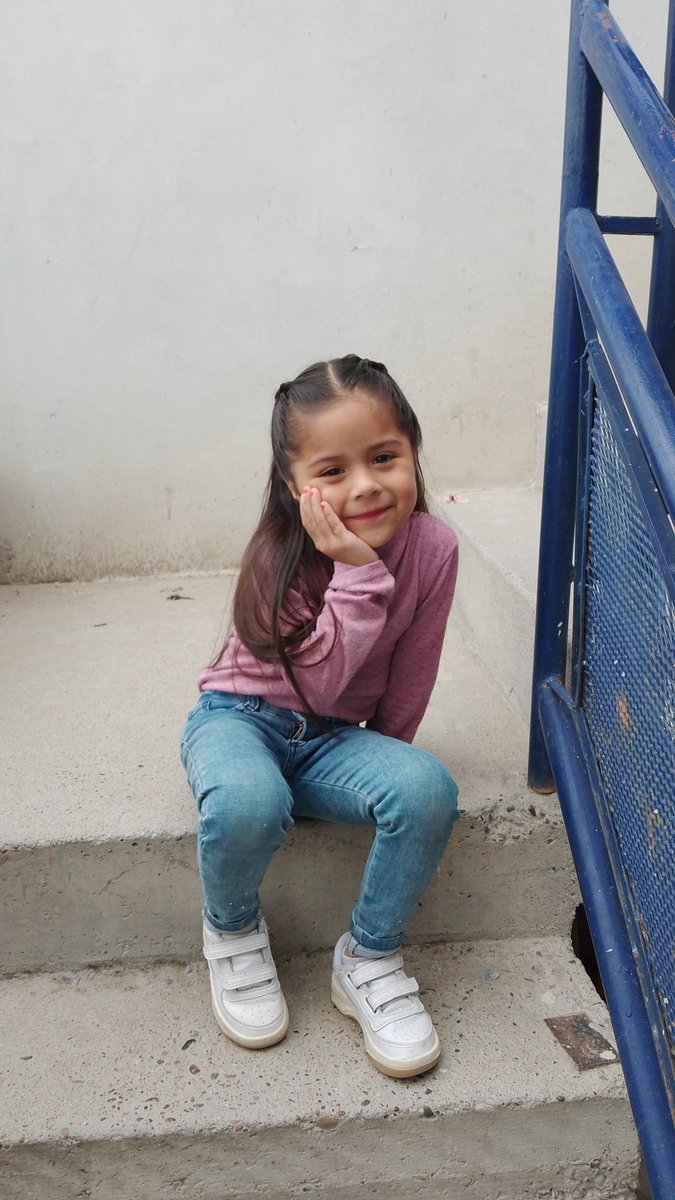 Moreescobarr1's tweet photo. Yo si le saco una foto siempre que se ve linda a mi gorda💘 https://t.co/QHaLsL6f0e