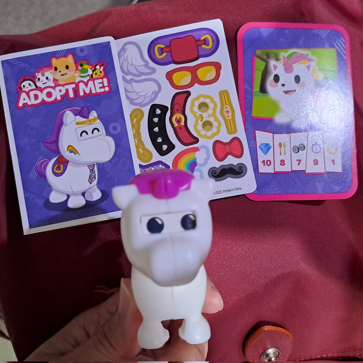 Yipeeeee, 2 of 10! <a href="/PlayAdoptMe/">Adopt Me!</a> x <a href="/McDo_PH/">McDo Philippines</a>