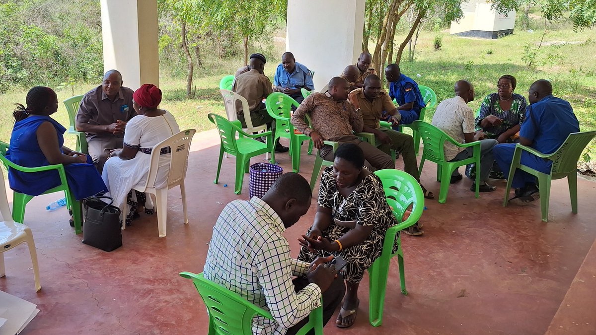 #Psychological aid for #trauma survivors! <a href="/giz_gmbh/">GIZ</a> #Kenya CPS programme &amp; <a href="/HakiYetuOrg/">Haki Yetu</a> trained 34 community leaders in #Kilifi on Psychological First Aid. The 34 are now equipped to support victims &amp; reduce psychological distress by providing care &amp; comfort!