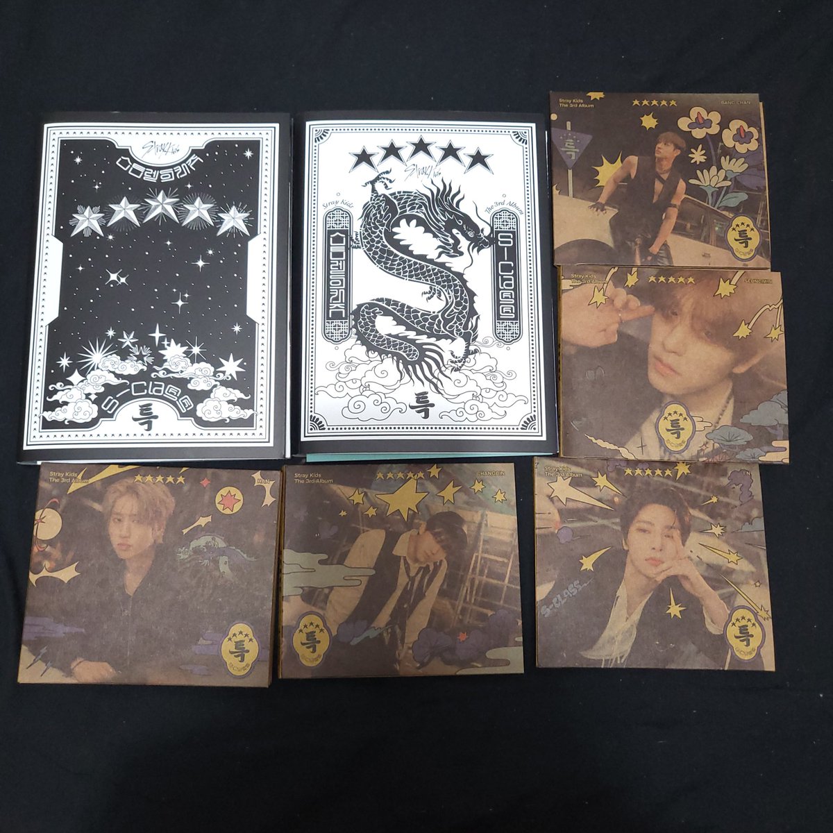 bellitabellebns's tweet photo. Surprise GA in celebration of Lee Know's upcoming birthday 💖

rules:
mbf
like &amp; rt this post

winners will get 1 random unsealed album 
PH Stays only. will only ship via sco

ends Oct 24, 12 noon https://t.co/b7VNPb7se6