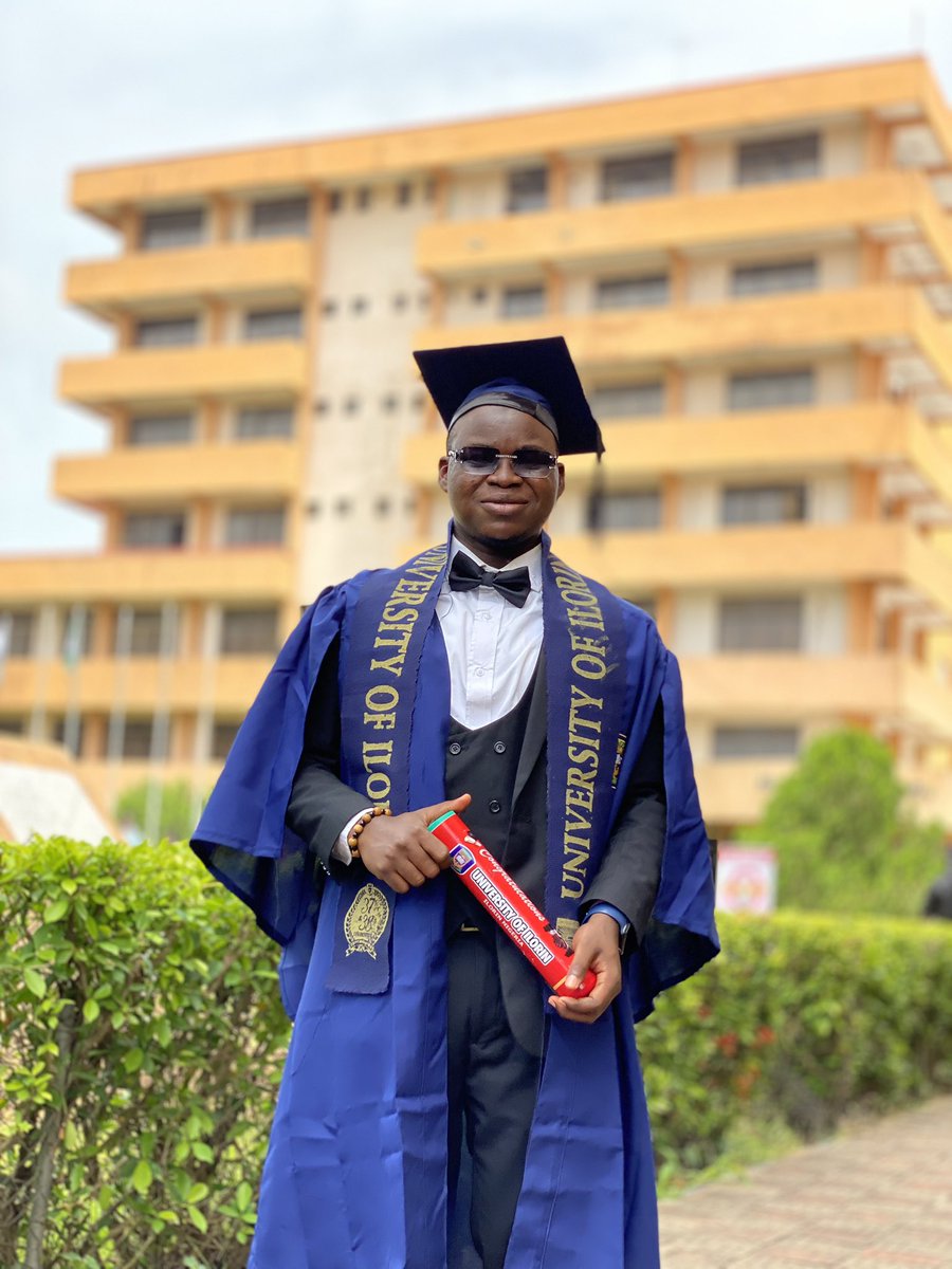 AyoEmbo's tweet image. Alhamdulillah - Congratulations to me on bagging the double honours of LL.B. Common and Islamic Law 🎓🎓.

On to greater heights Bi’snillah 🤲🏽
#convocation #classof22 #UnilorinConvocationCeremonies #lawgraduate #LLB2022