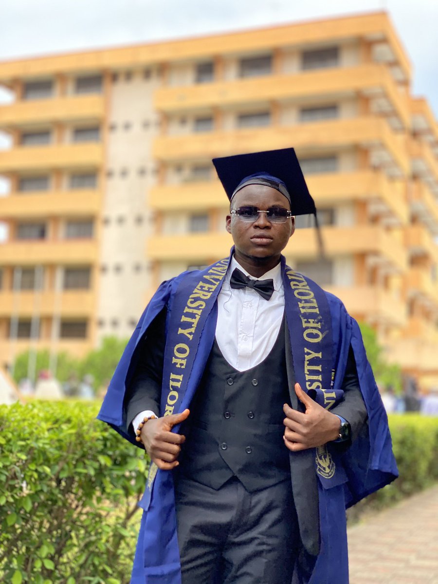 AyoEmbo's tweet image. Alhamdulillah - Congratulations to me on bagging the double honours of LL.B. Common and Islamic Law 🎓🎓.

On to greater heights Bi’snillah 🤲🏽
#convocation #classof22 #UnilorinConvocationCeremonies #lawgraduate #LLB2022