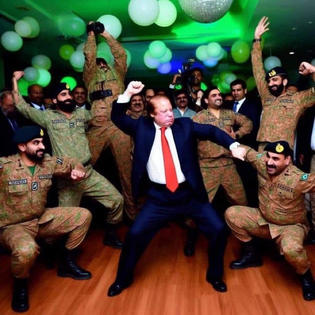 HyderAl32394783's tweet photo. Abhi toh party start Hui ha... 

#جلسہ_تو_وڑ_گیا https://t.co/47J2jWp7pE