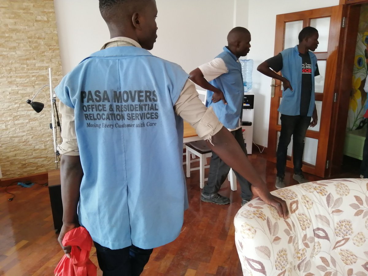 PasaMoversLtd's tweet image. Need a hand with your next move? Pasa Movers offers top-notch residential and office moving services across Nairobi, Nakuru, and Mombasa. Our team is ready to turn your move into a breeze! 🏢🏠📦 #PasaMovers #RelocationPros #Nairobi #Nakuru #Mombasa