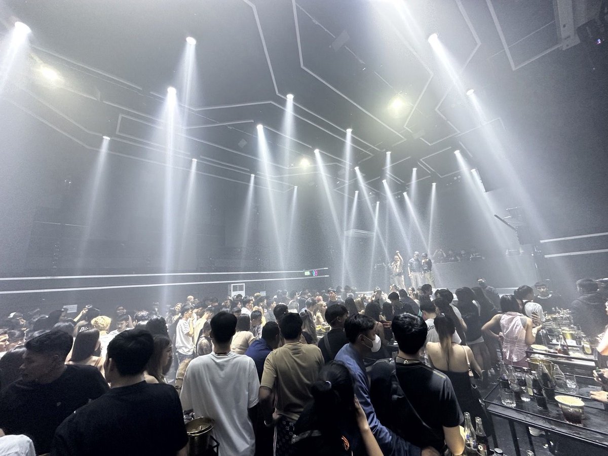 FCAnutin's tweet photo. ปิดฉาก MEM CLUB สนองนโยบาย #มทหนู ผลกรรมของการกระทำผิด เปิดเกินเวลา มั่วยาเสพติด อ้างผู้มีอิทธิพล #Game_Over https://t.co/1TMoWTtxon
