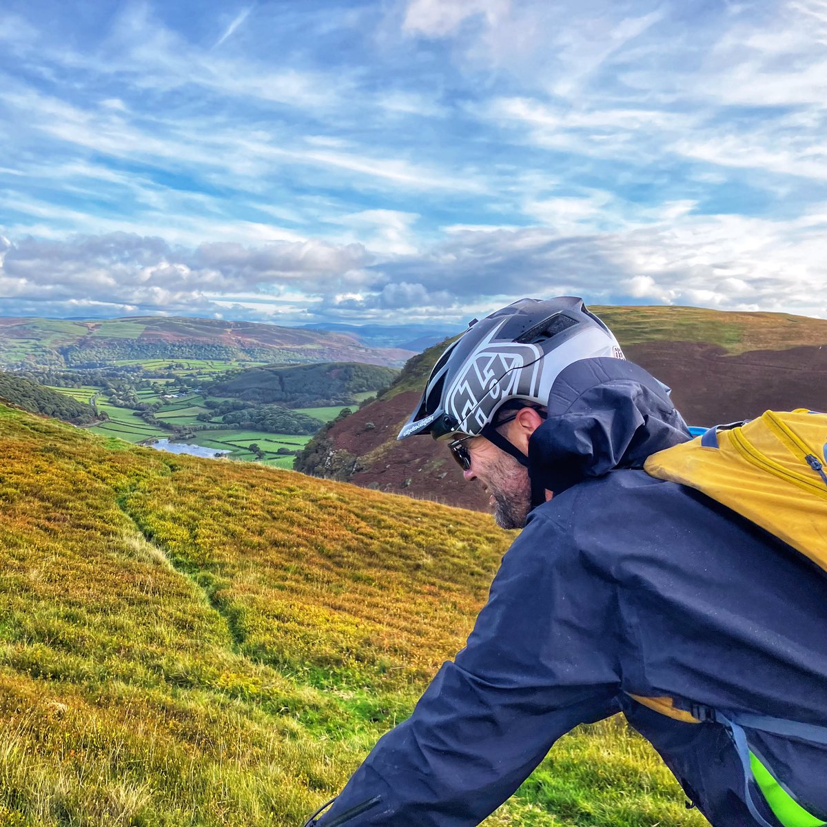 MTBleading's tweet photo. Wet trails but still fantastic riding after #StormBabet in the #elanvalley with @mtbcymru https://t.co/guIt6NbYY1