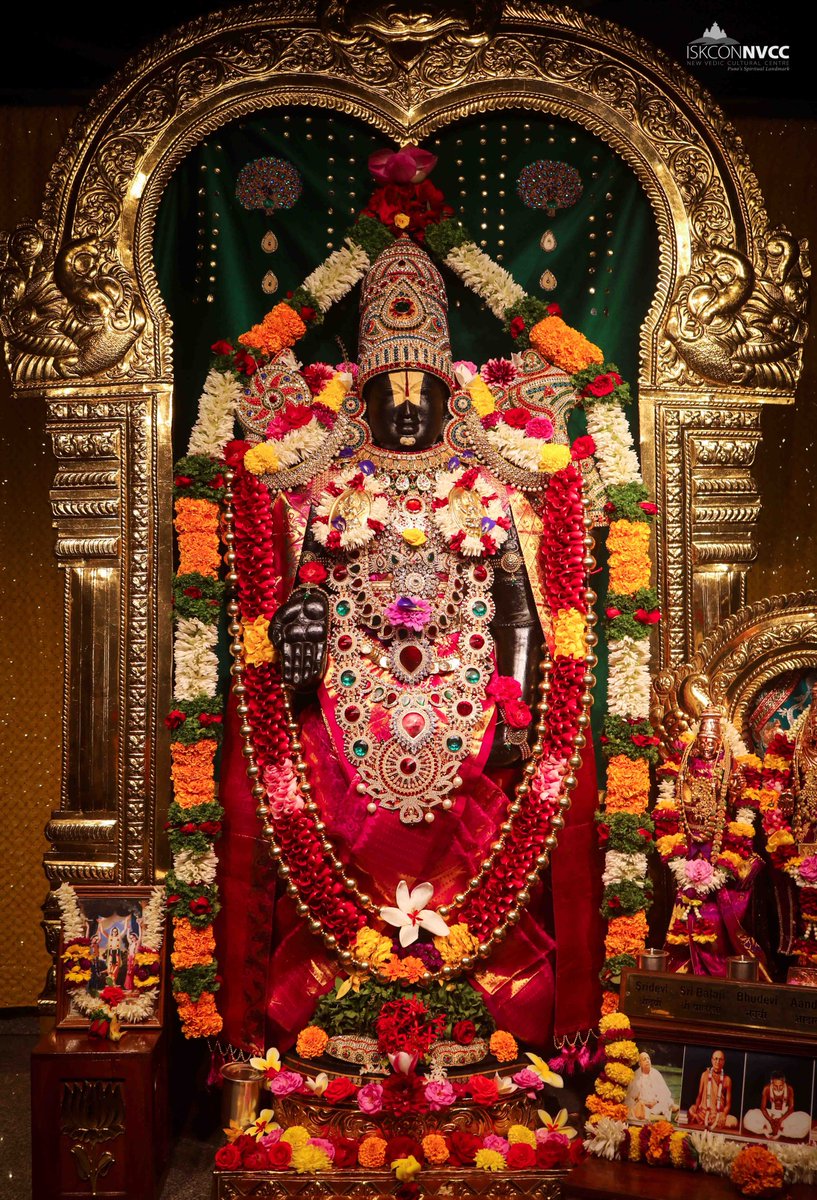 ISKCONPune's tweet photo. 🗓22-10-2023🙏🌷Today's Darshan🌷
🌷Sri Balaji🌷
🚩@ISKCONNVCCPune🚩
.
.
#ISKCONNVCC #ISKCONPune #ISKCON
#ISKCONNVCCPune #PUNE #DailyDarshan
#Sunday #22ndoctober #22ndoctober2023
#nvcc #radhavrindavanchandra

Connect with us on Social Media

https://t.co/8hw8BE2iHR https://t.co/Dw3sxqNM1x