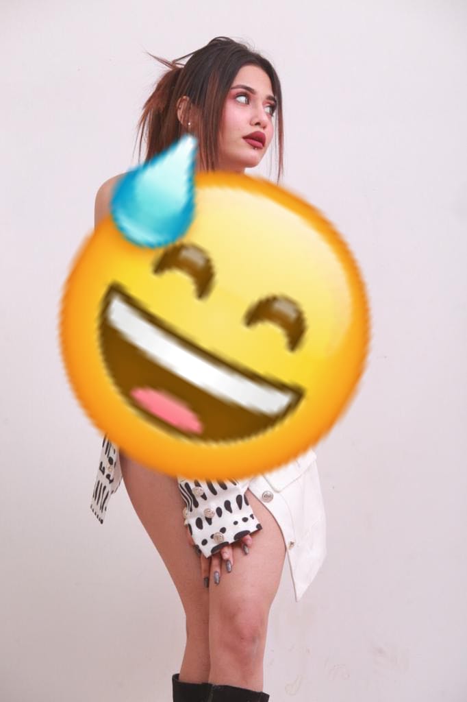 leaksvideo1's tweet photo. https://t.co/Zum19zT25M

Shahtaj viral link 👆🏻👆🏻 https://t.co/56YEW7iboA
