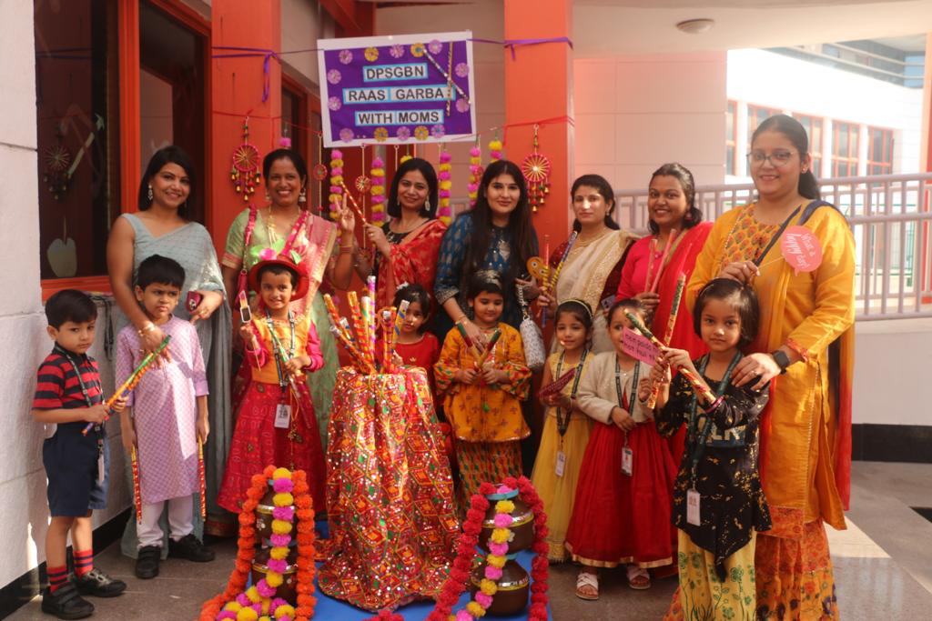 dpsgbn's tweet image. #garbafestivities#vibrant culture #spiritofunity
#celebrationstion