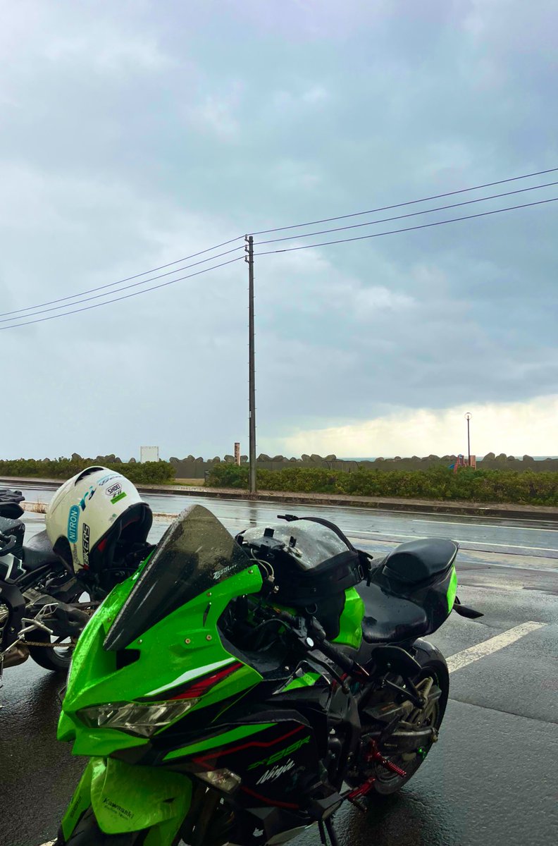 zx25RKRT's tweet photo. 今日は走るべきじゃなかった😭
雨、泥、雹、あらゆる災難にあった😭
呪いか？🤔 https://t.co/V75ETzFcjT
