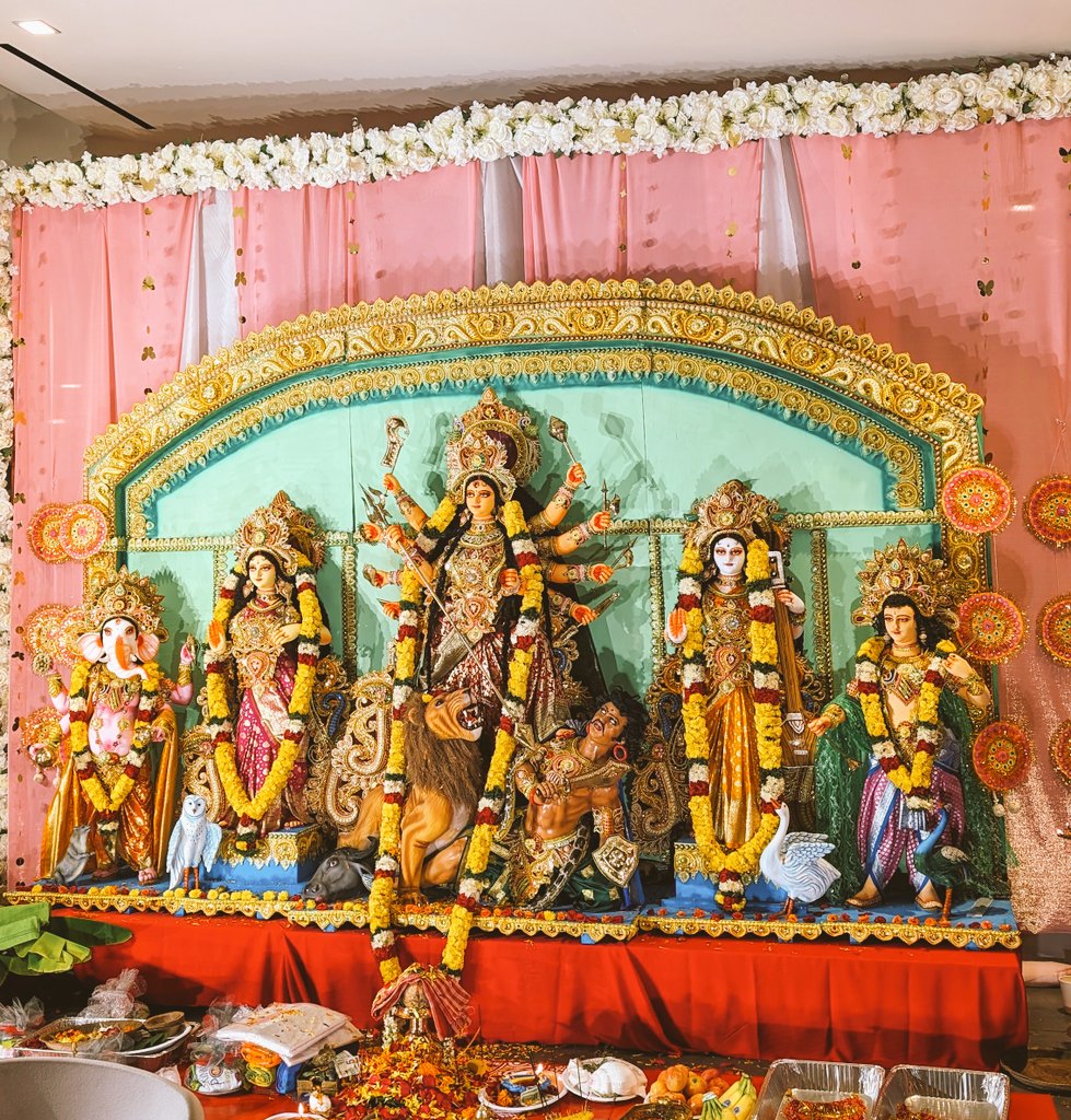 ritzyfiery's tweet image. Beautiful Durga ji 🙏🙏❤️❤️

#SoCal 
#Sabha
#durgaashtami 
#Irvine 
#California