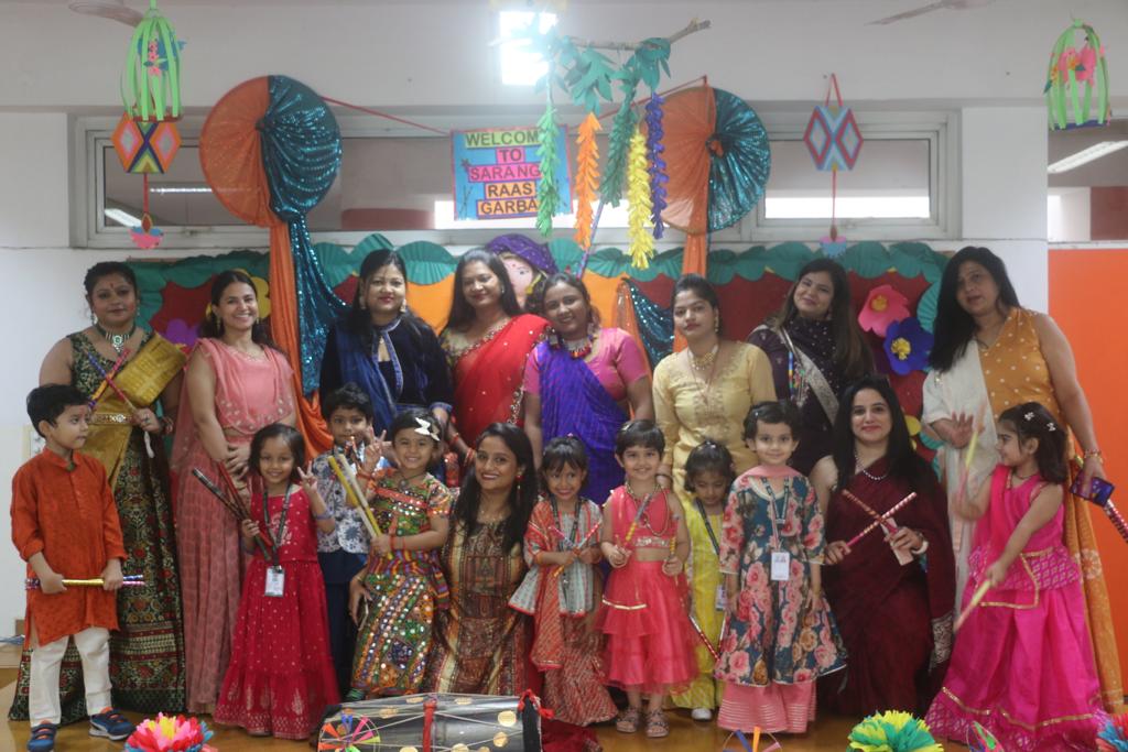 dpsgbn's tweet image. #saarangraasgarba#Navaratri
#garbafestivities#vibrant culture #spiritofunity
#celebrationstion