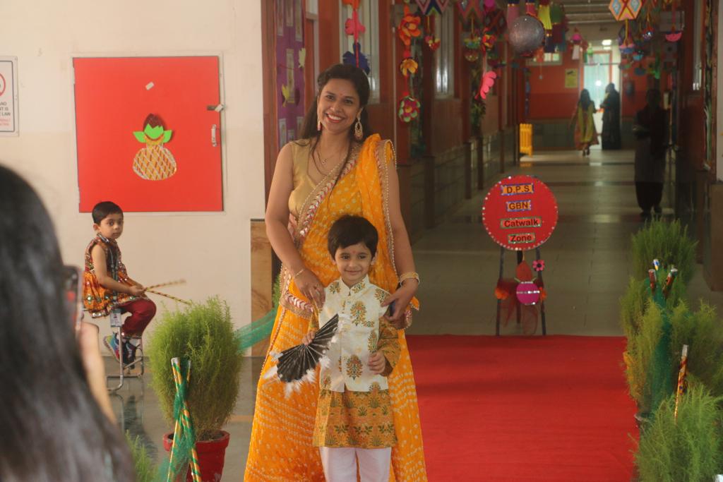 dpsgbn's tweet image. #saarangraasgarba#Navaratri
#garbafestivities#vibrant culture #spiritofunity
#celebrationstion