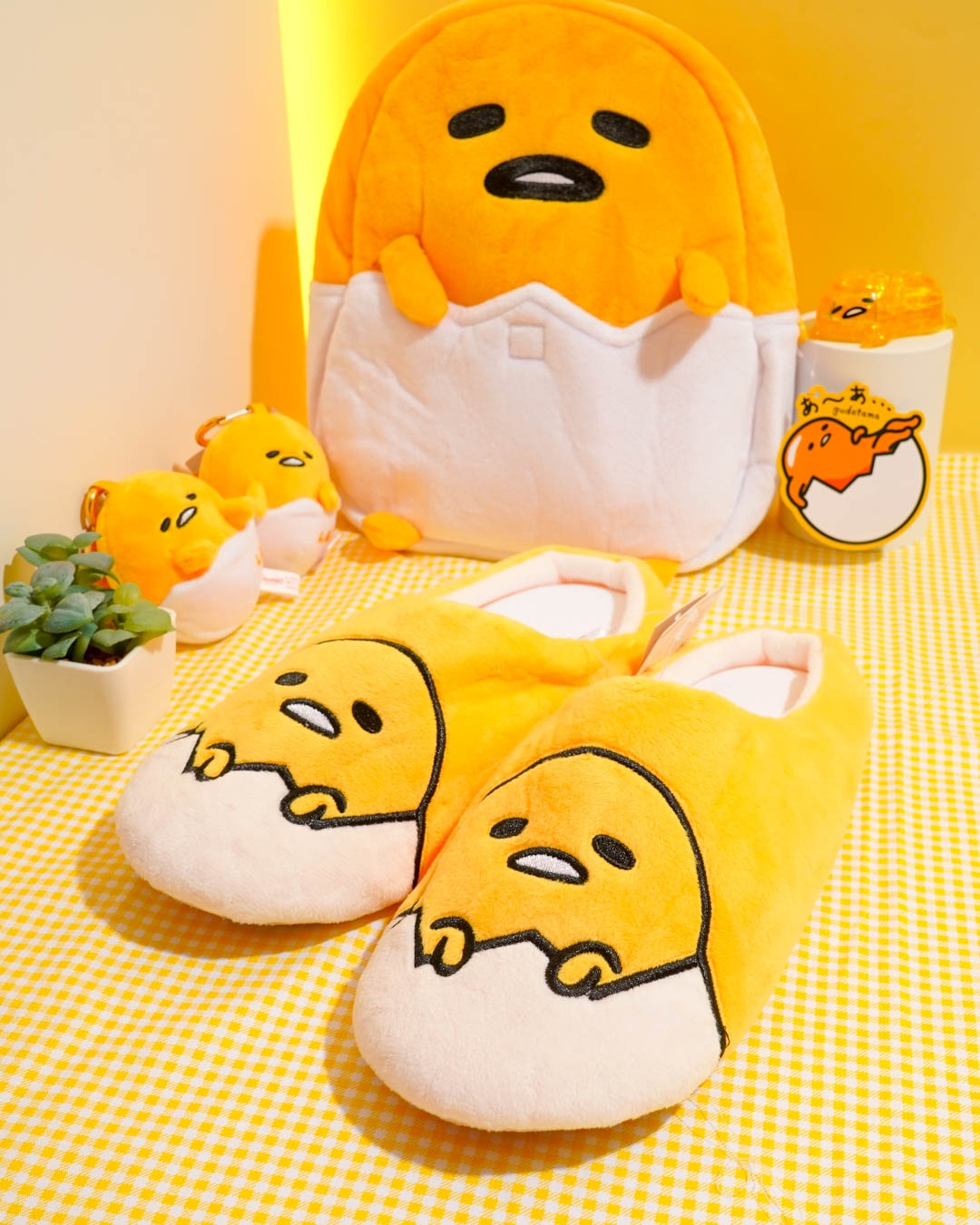 Gudetama slippers hotsell