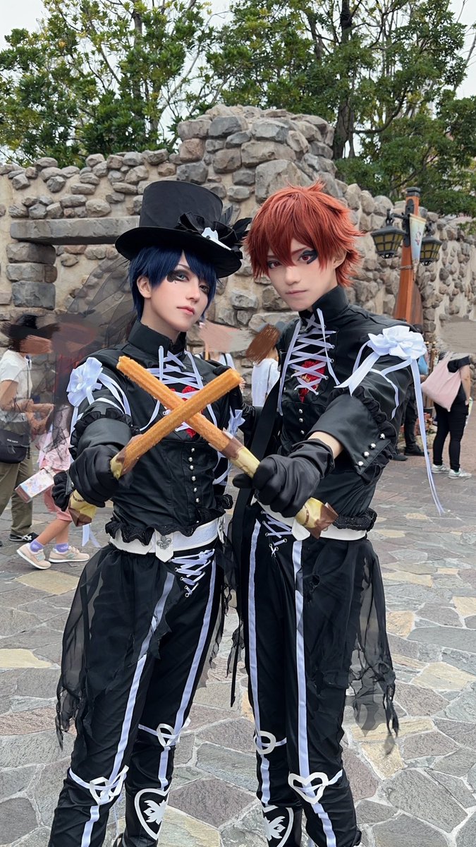 Tkk220's tweet photo. チュロスは武器⚔️ https://t.co/8YNrn8oSH5