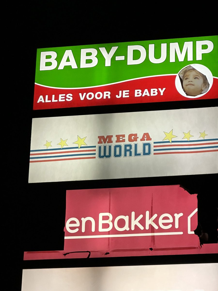 JimShawley's tweet photo. The things you see in Europe sometimes confuse the F out me! Can anyone explain this to me? https://t.co/ToDLrYY6OU