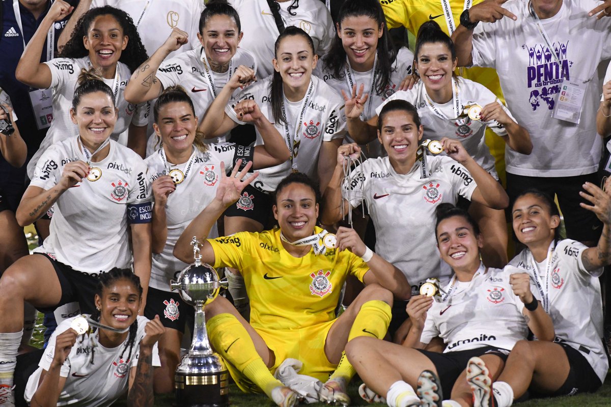 ospafoto's tweet photo. Final Copa Libertadores Femenina
Corinthians campeón de la Copa Libertadores Femenina tras derrotar a Palmeiras 1-0 en partido apretado. Con este nuevo título disputado en el Pascual Guerrero Corinthians asegura su cuarto título continental. Foto /Oswaldo Páez Ciregraficos. https://t.co/YOihlI9vZP