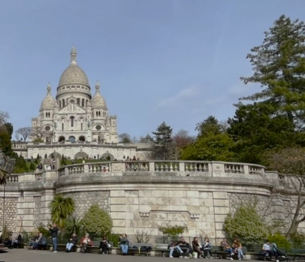 Paris_all_about's tweet photo. Mon banc dominical / My Sunday Bench in Paris.
Popular benches at the foot of the steps (222) that lead up to the Sacré-Coeur, in Square Louise Michel, Montmartre.
📷@ANewLifeFrance
#Paris #france #monbancdominical #mysundaybench #visitfrance #parisjetaime #MyFaveBench #benchlove https://t.co/yC7PGzJdWG
