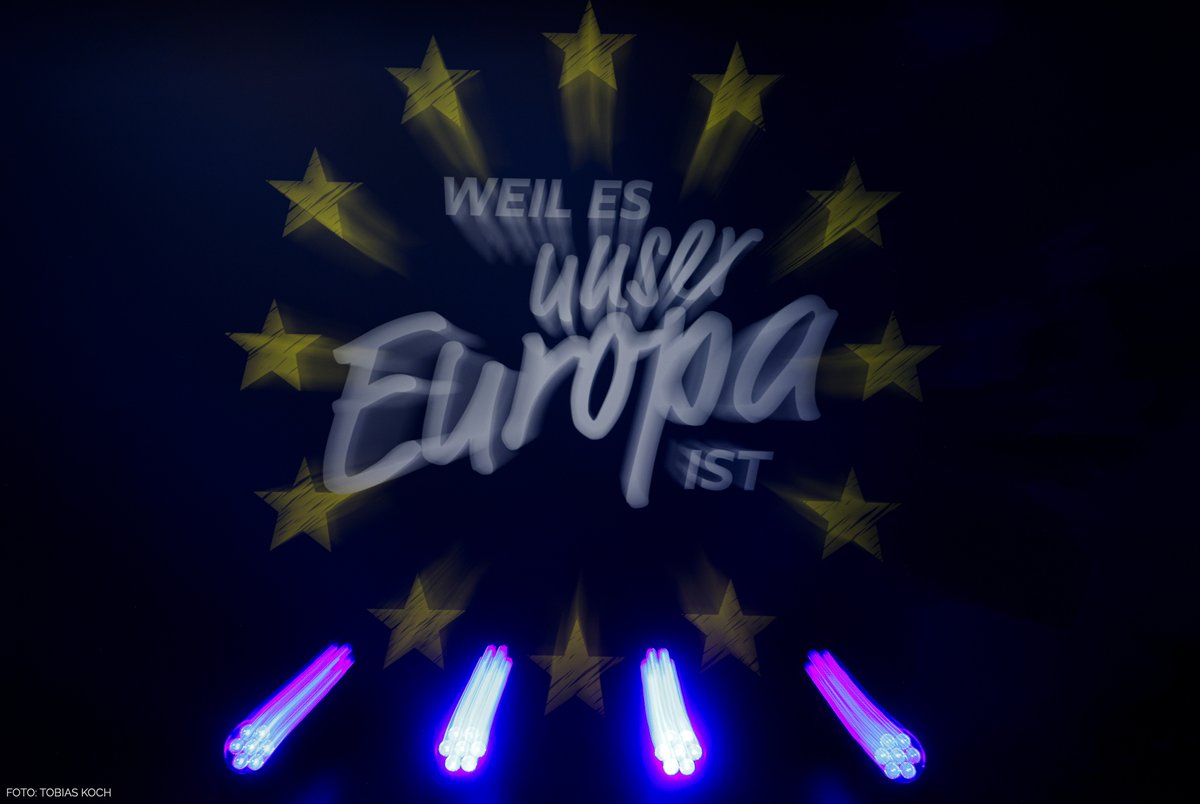 Moin aus #Braunschweig👋 Schon wieder wach?
Heute geht es um #Europa 🇪🇺. 
Wir freuen uns auf <a href="/vonderleyen/">Ursula von der Leyen</a>, <a href="/Tsihanouskaya/">Sviatlana Tsikhanouskaya</a>, <a href="/lidiafopereira/">Lídia Pereira</a> und <a href="/caspary/">Daniel Caspary</a>. 

📲youtube.com/watch?v=LgCgvf…

#dlt23